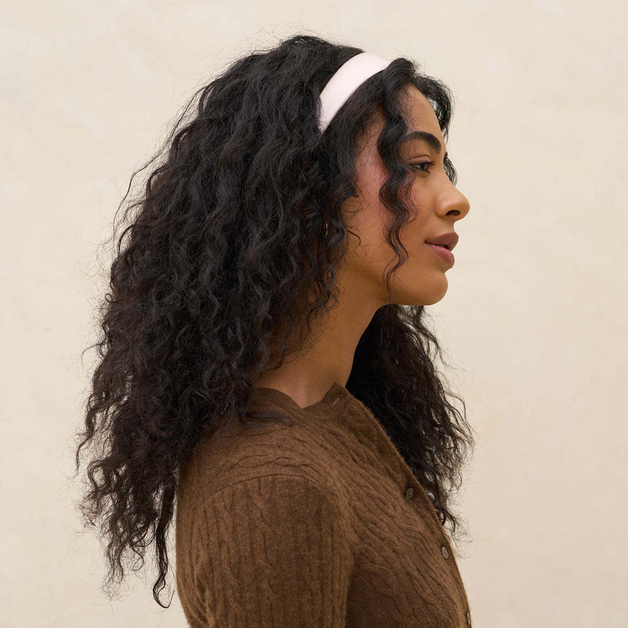 503554-RecycledFabricSatin_VelvetHeadbands-2pc-Cream_Caramel-Hair-Model-Opt1-1280x1280px_976ac5ad-0a8f-4474-9c26-1329004905ec.jpg